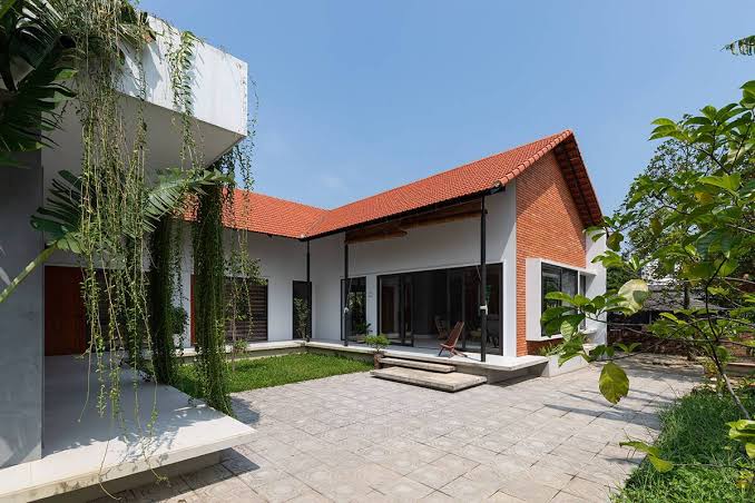 Tường nhà trước và sau chống thấm